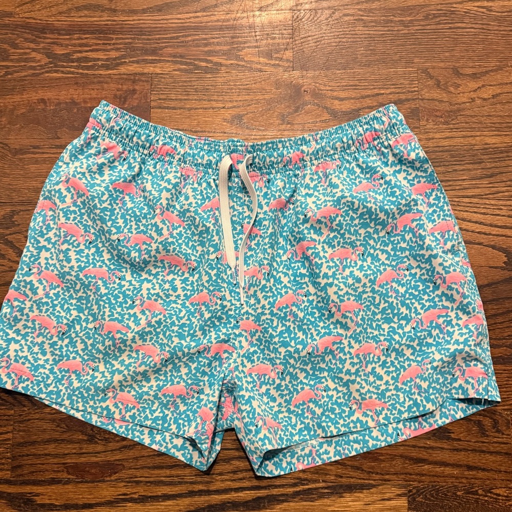 Chubbies swim trunks. Flamingo. Size L. 4”inseam